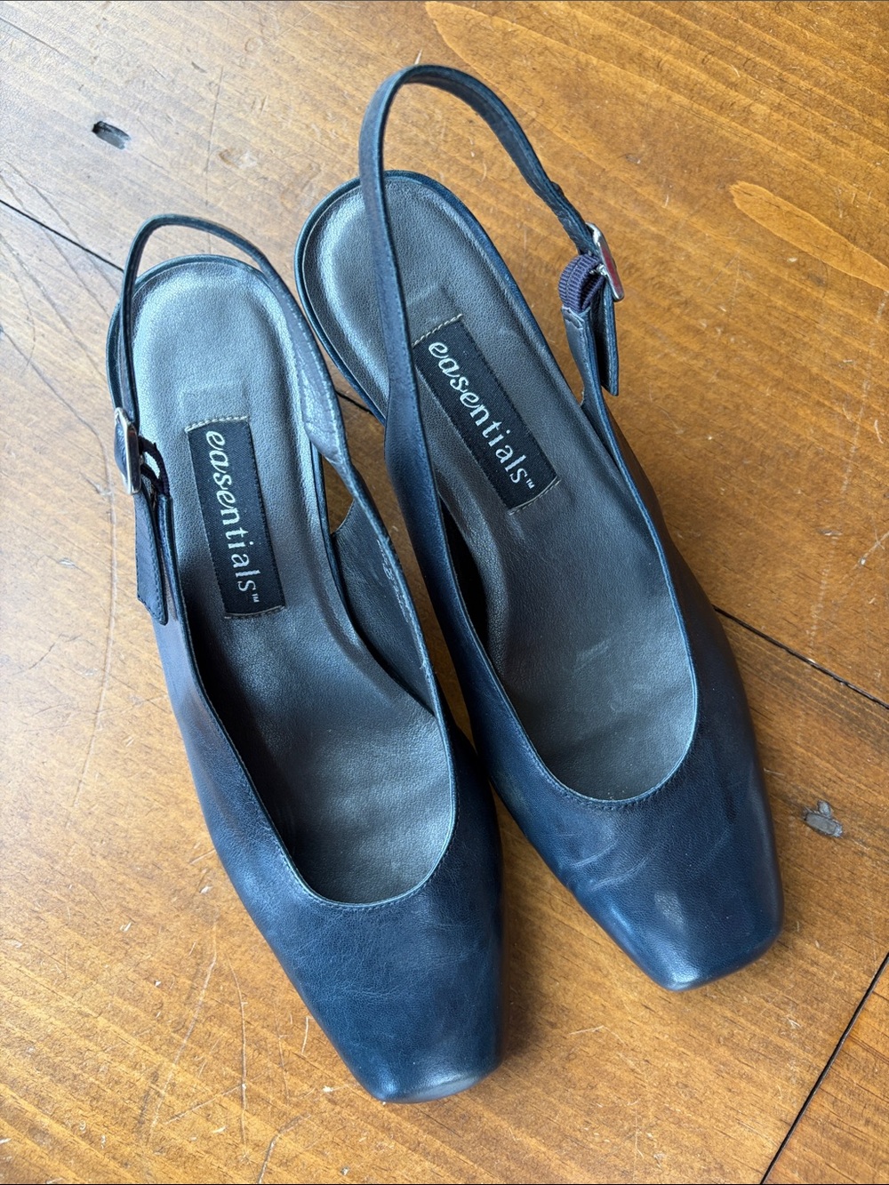 Etienne Aigner Vtg Angie Easentials Navy Slingbacks Sz 8W